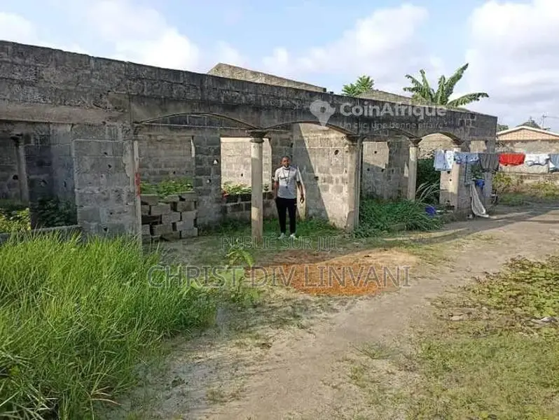 Terrain 700 m² - Mpita