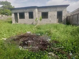 Terrains 250m²  - Pointe-noire