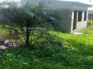 Terrains 250m²  - Pointe-noire