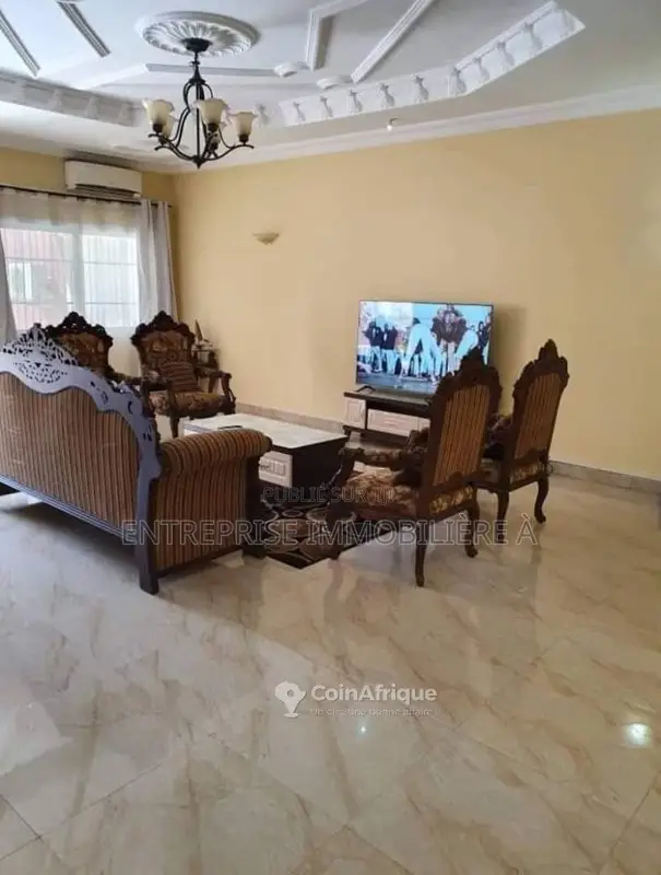 Vente villa 4 pièces -  Mpita