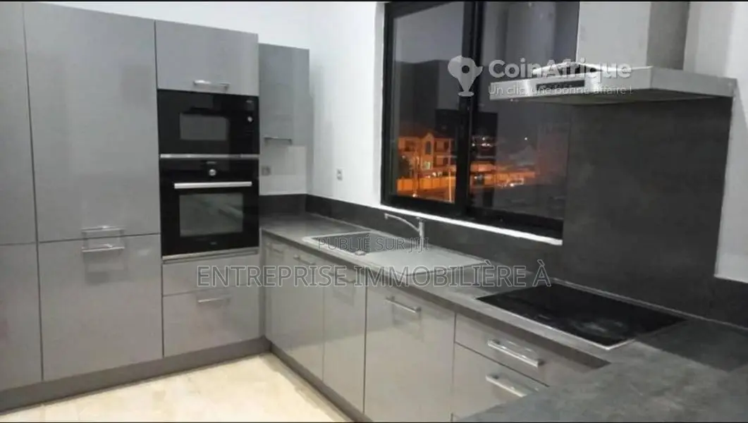 Location appartement 03 pièces - Pointe-Noire