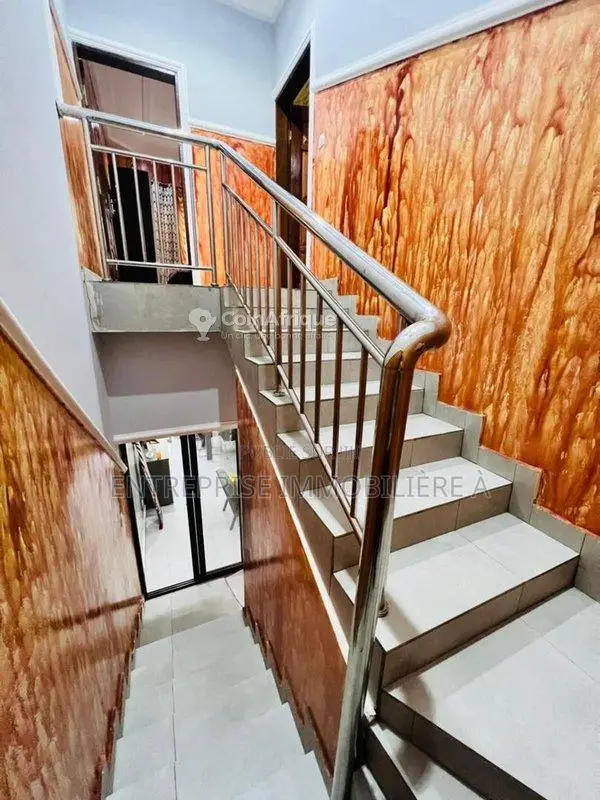 Location appartement meublé 4 pièces - Pointe Noire