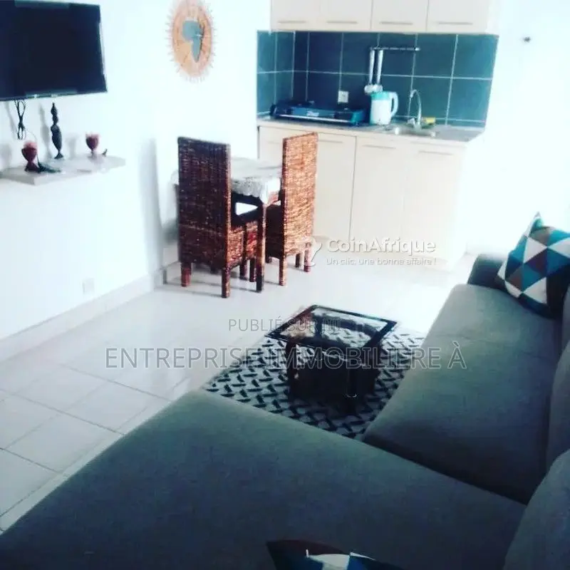 Location appartement meublé  2 pièces -  Cameroune