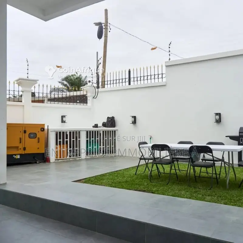 Location Villas 4 pièces - Pointe-noire