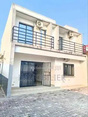 Photo - Location villas duplex  4 pièces - Brazzaville