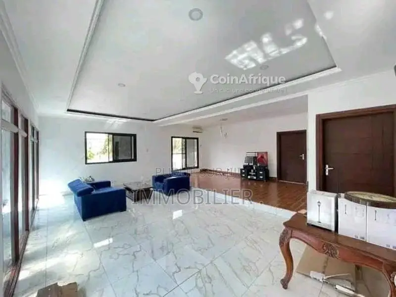 Location  villa 4 pièces   -Brazzaville