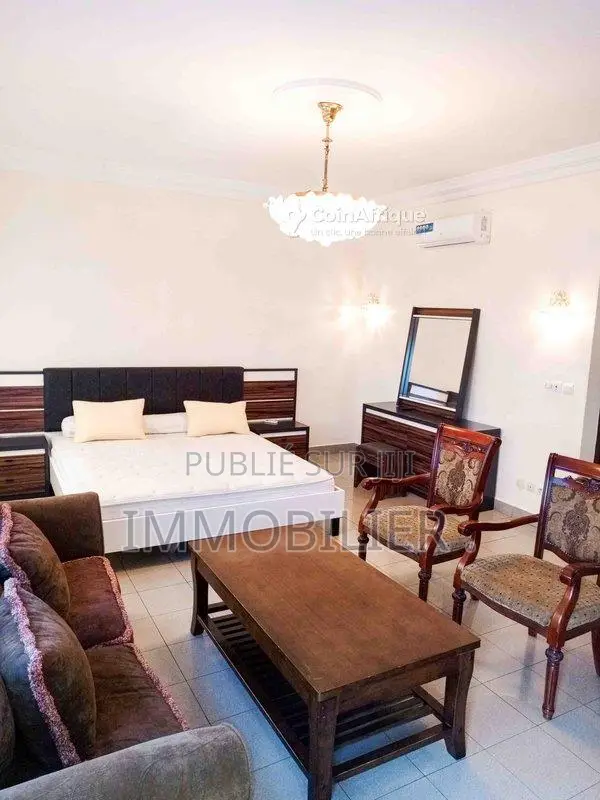 Location villa duplex meublée 4 pièces - Brazzaville