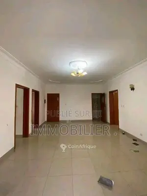 Location appartement 3 pièces  -  Brazzaville au plateau