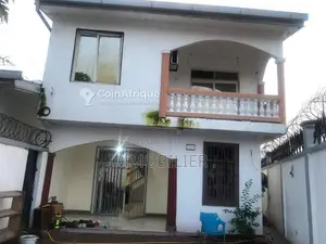 Vente villa  duplex 4 pièces  -  Bacongo