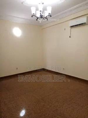 Location bureau  -  Brazzaville