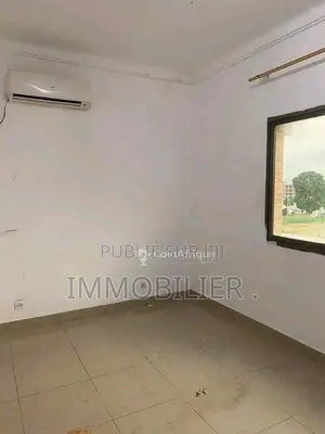 Location bureau - Brazzaville