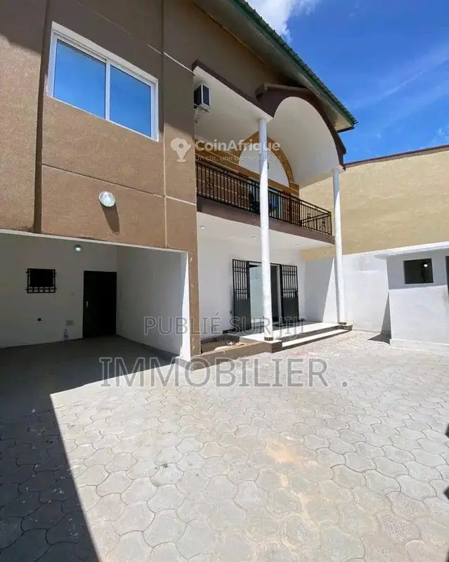 Location villa duplex 5 pièces - Brazzaville