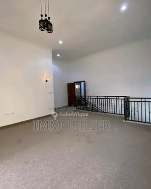 Location villa duplex 5 pièces - Brazzaville