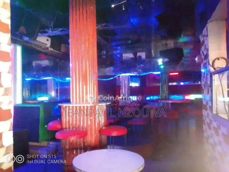 Snack VIP à Vendre Saint Kisto Équipé