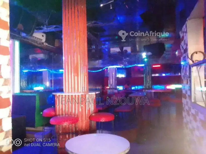 Snack VIP à Vendre Saint Kisto Équipé