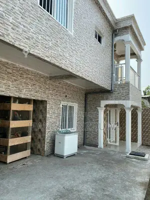 Photo - Villa 4 Pièces 400m² Titre Foncier Tchimbamba | Négociable