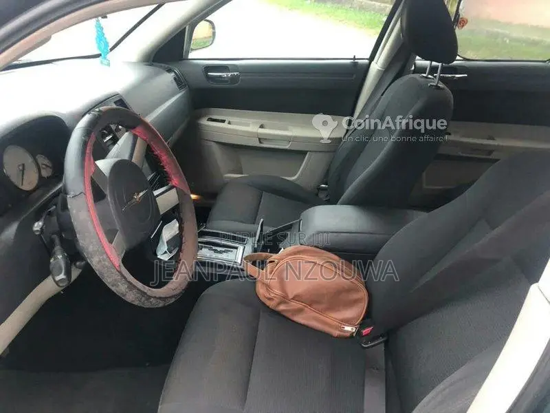 Location Voiture Mariage Luxe Pointe-Noire