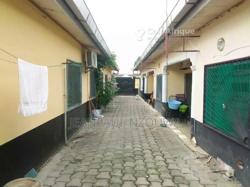 2 Appartements 2 Chambres Titre Foncier Siafoumou