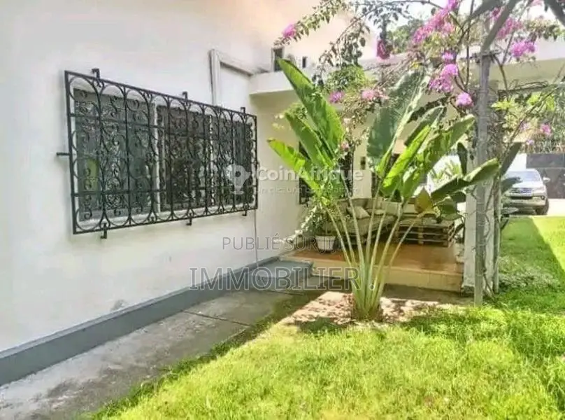 Vente villa 6 pièces -  Centre-Ville de Brazzaville