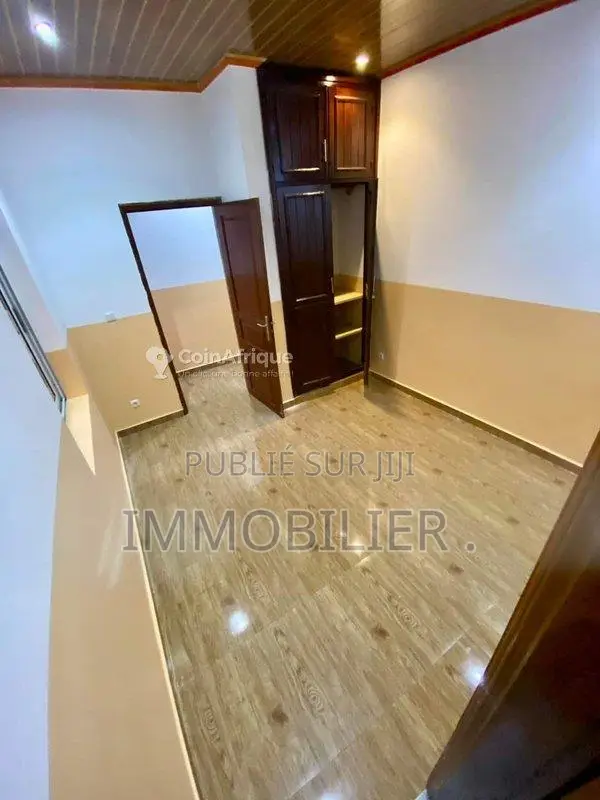Location appartement 3 pièces - Brazzaville