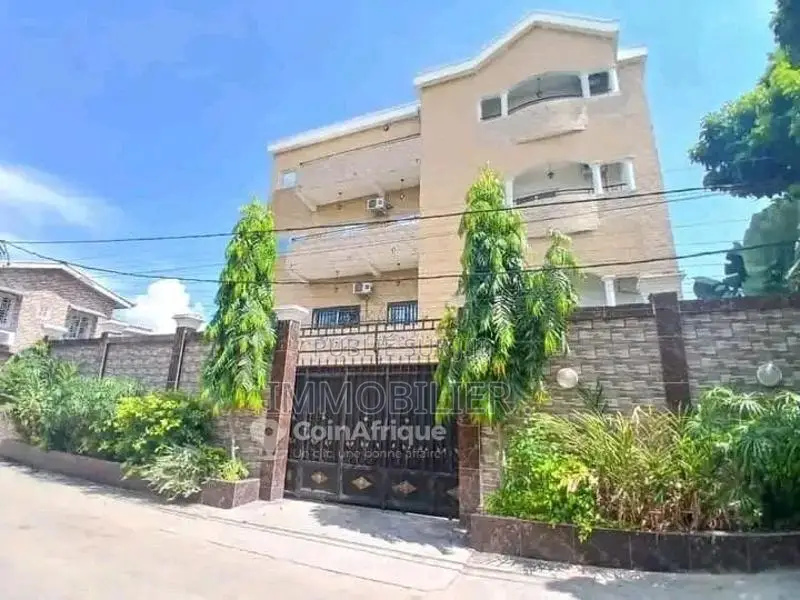 Location appartement 4 pièces - Brazzaville