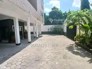 Location appartement 4 pièces - Brazzaville