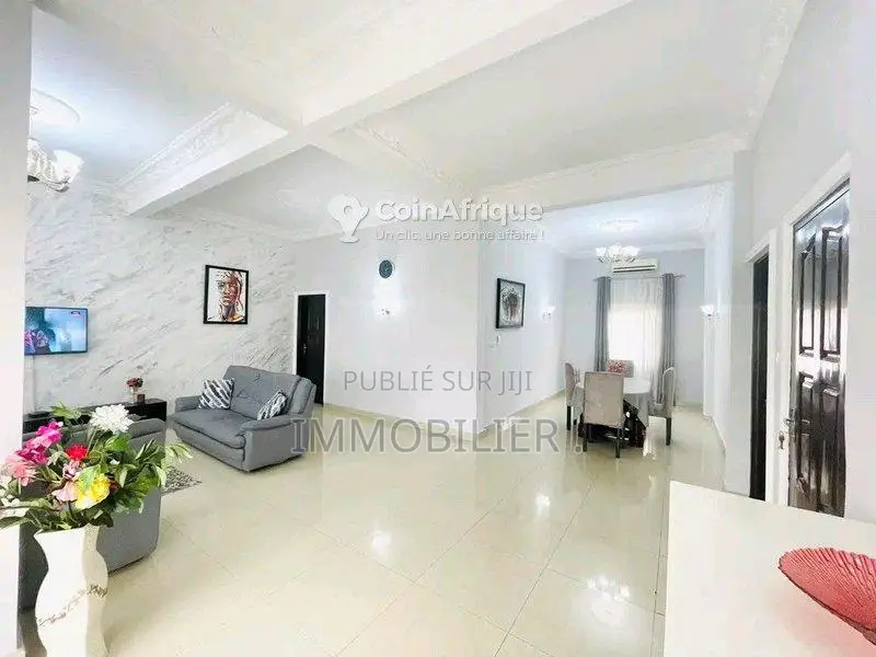 Location appartement meublé 3 pièces - Centre-ville de Brazzaville