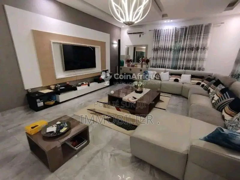 Vente villa 6 pièces - Poto poto