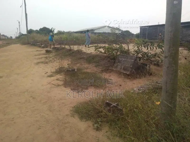 Terrains 400m²  - Pointe-noire