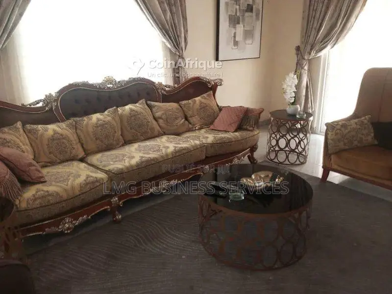 Location appartement meublé 3 pièces - Mpila