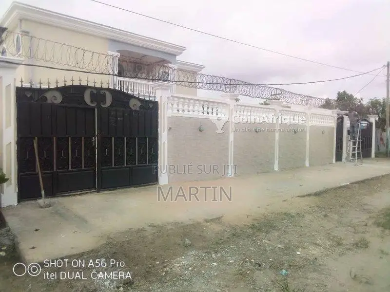 Location appartement 03 pièces - Pointe-Noire