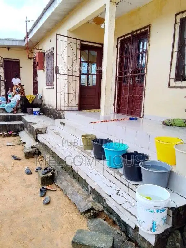 Location appartement 3 pièces - Mongo Poukou