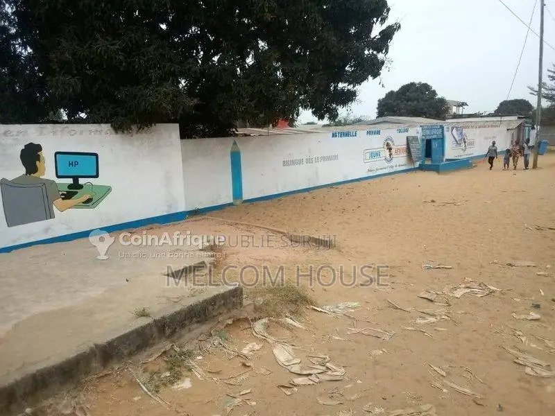 Vente école - Mongo Poukou