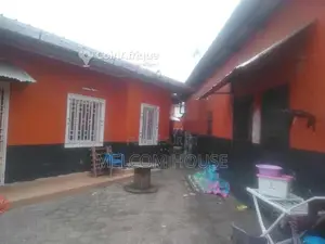 Photo - Ventre maisons a Mpaka