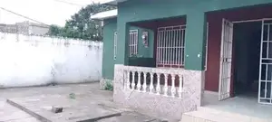 Parcelle avec maison 3 pièces - Siafoumou