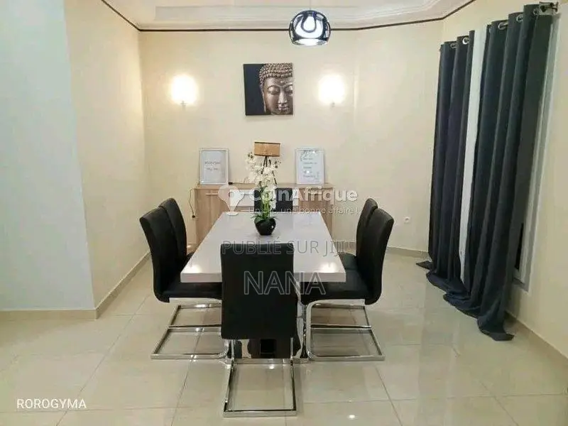 Location appartement meublé 4 pièces - Warf