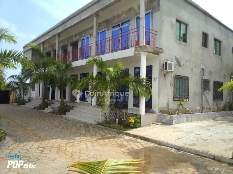 Location appartement 4 pièces - Tchimbamba