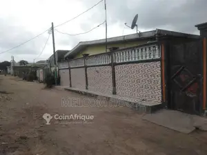 Photo - Terrain commercial 400 m² - Mpaka