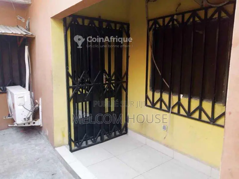 Vente 6 appartements - Tchimbamba