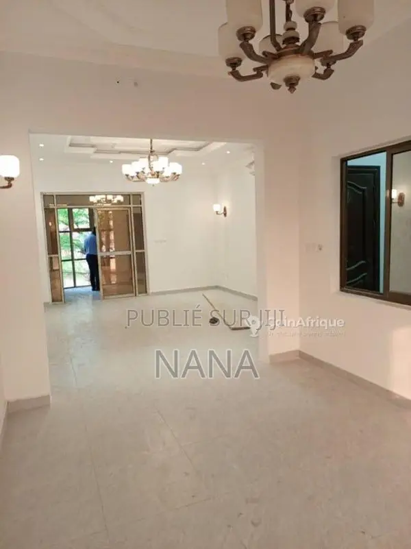 Location appartement 4 pièces - Pointe Noire