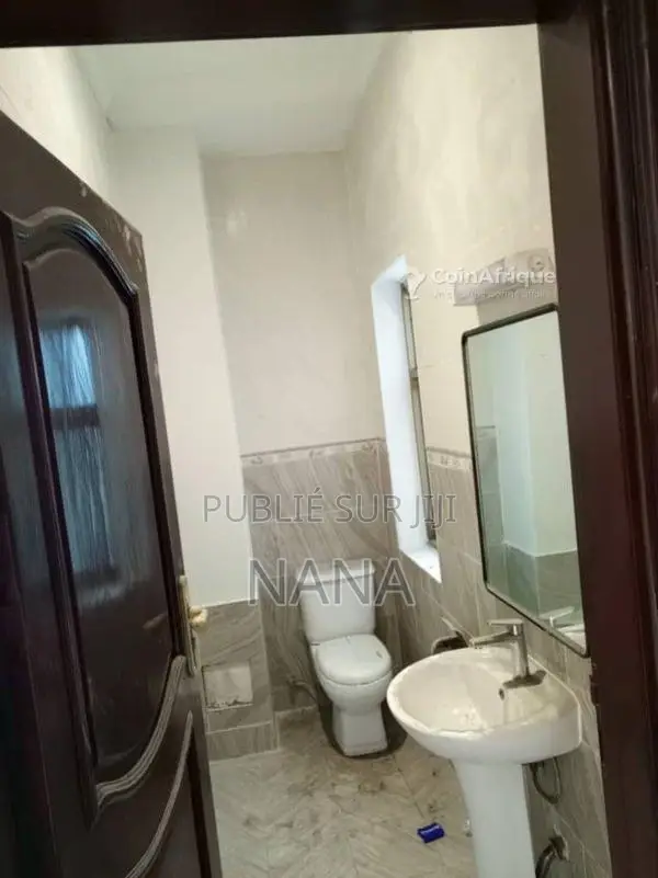 Location appartement 4 pièces - Pointe Noire