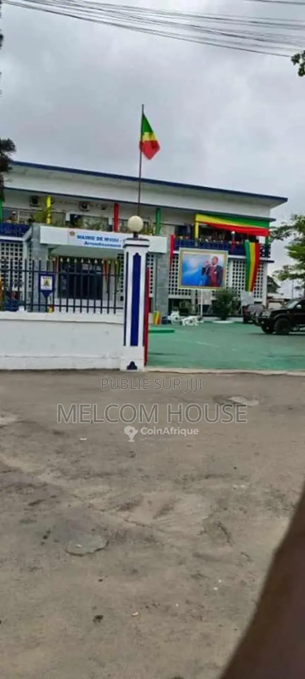 Parcelle à Mvoumvou