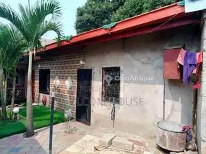 Vente villa commerciale - Mfilou