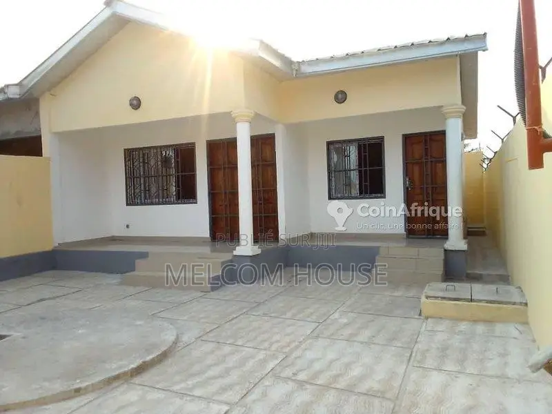 Location villa 4 pièces - Ngoyo