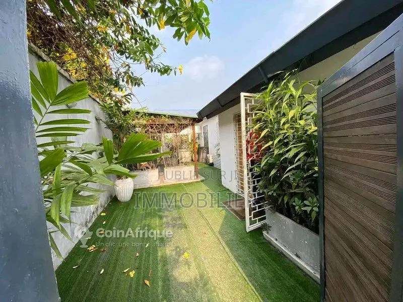 Location appartement meublé  - Brazzaville