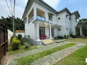 Photo - Location villa duplex 4 pièces - ville de Brazzaville