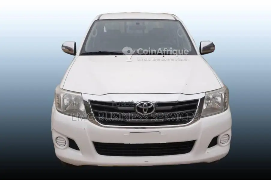 Location Toyota Hilux