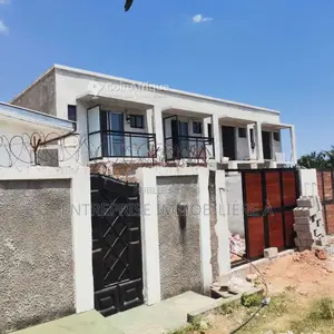 Photo - Vente villa 5 pièces - Pointe-Noire