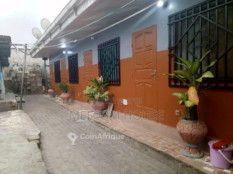 Parcelle commerciale - Makayabou