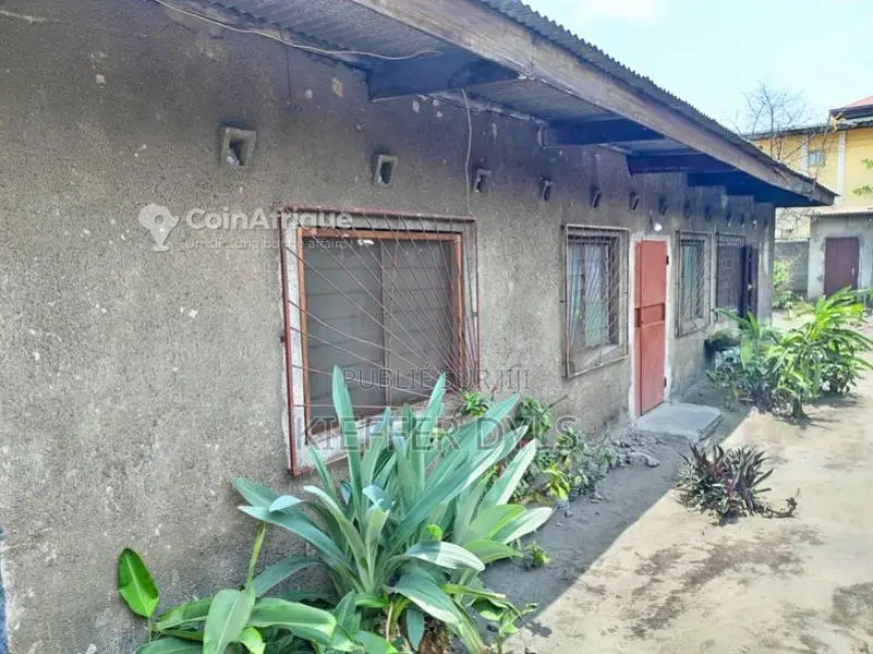 Terrain 346 m² - Ouenzé